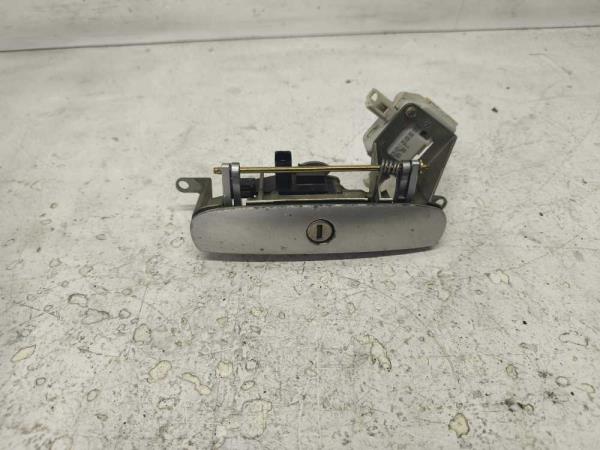 POIGNEE DE HAYON VW POLO 9N3 - Vue 6